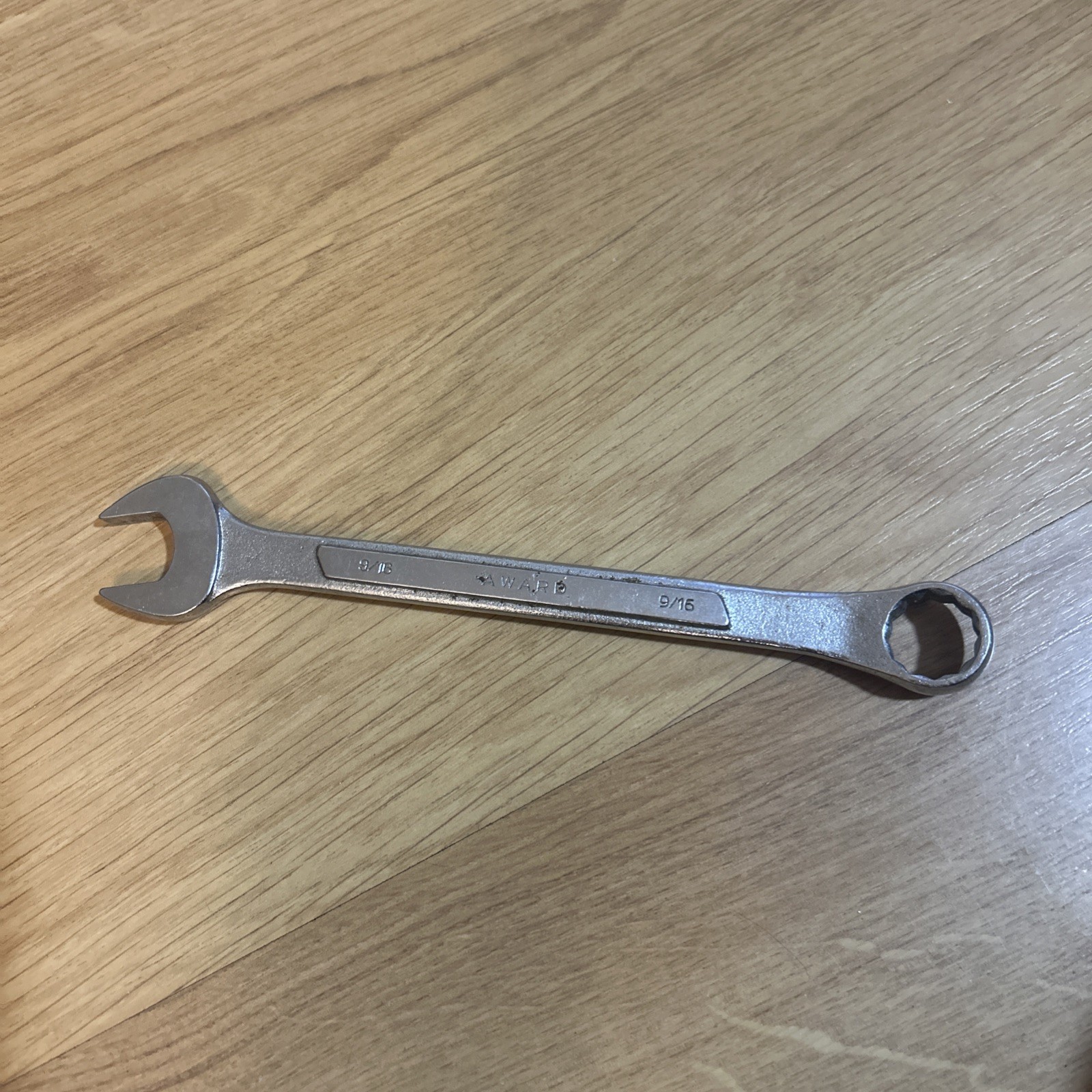 AWARD 9/16″ COMBINATION WRENCH open end x 12 POINT