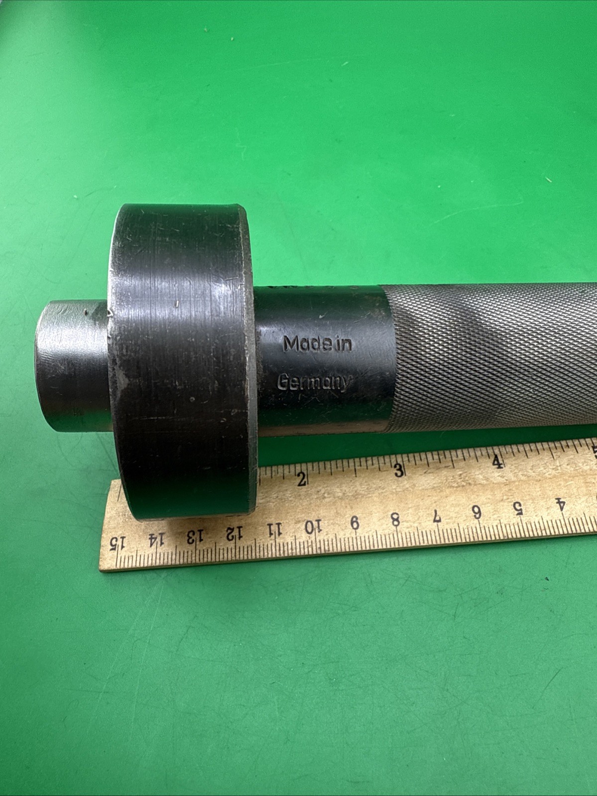Matra specialty tool VW 243 Germany Installing The Inner Bearing The Gear Shaft