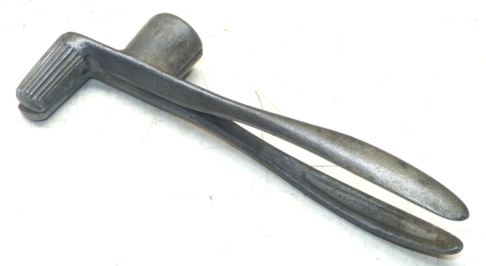 Vintage Battery Terminal Pliers INV18630