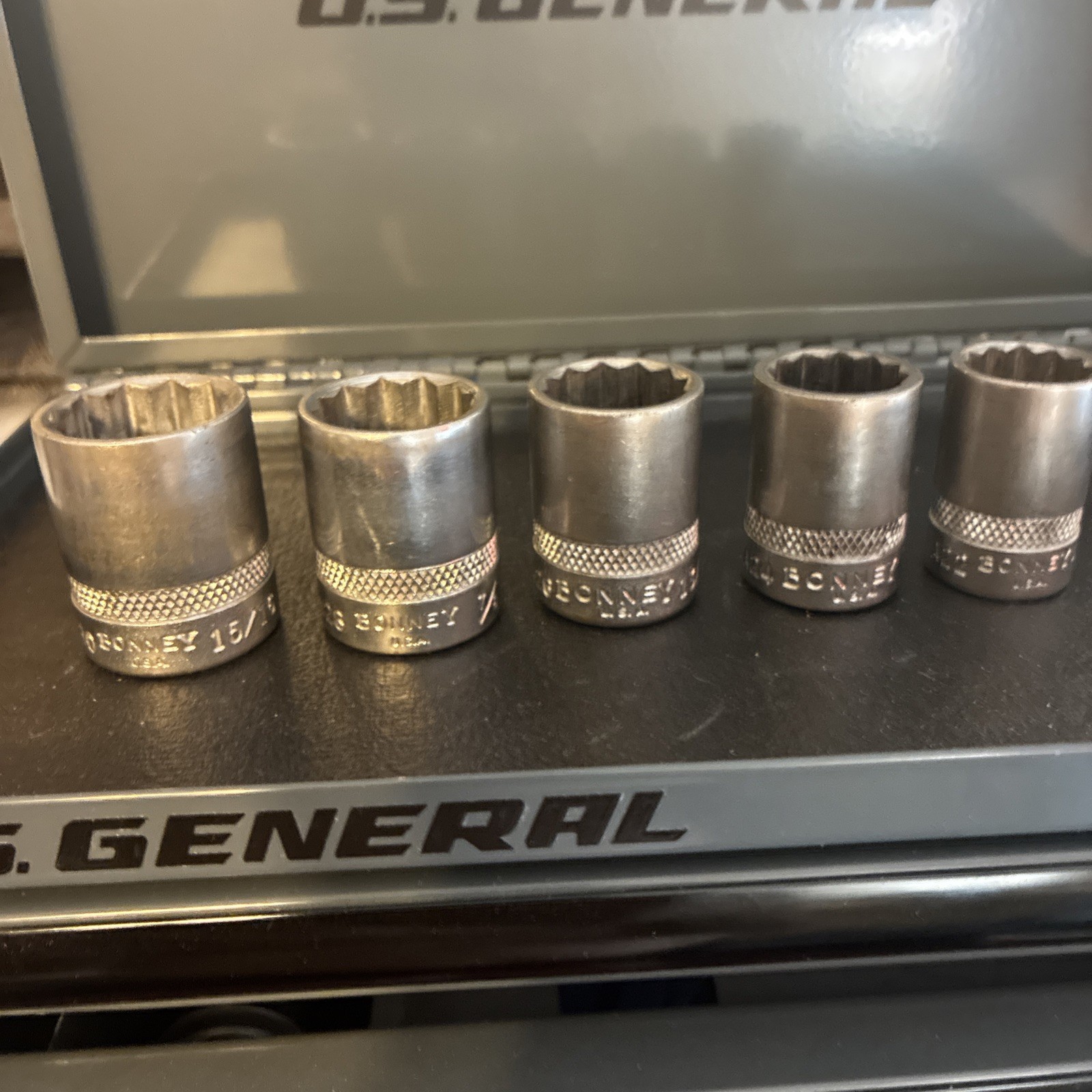 Bonney 1/2” Drive Sockets 15/16 A30, 7/8 A28, 13/16 A26, 3/4 A24, 11/16 A22