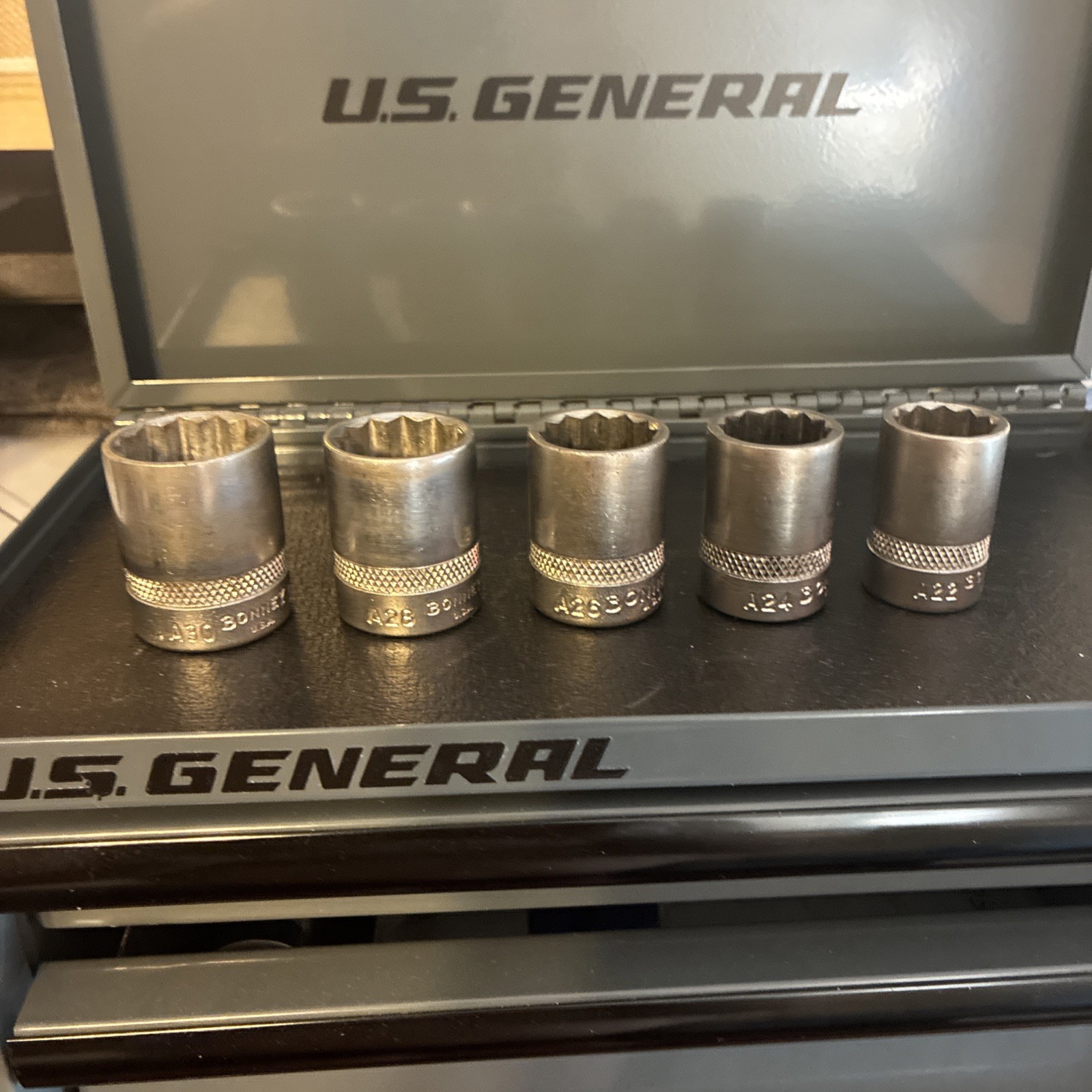 Bonney 1/2” Drive Sockets 15/16 A30, 7/8 A28, 13/16 A26, 3/4 A24, 11/16 A22