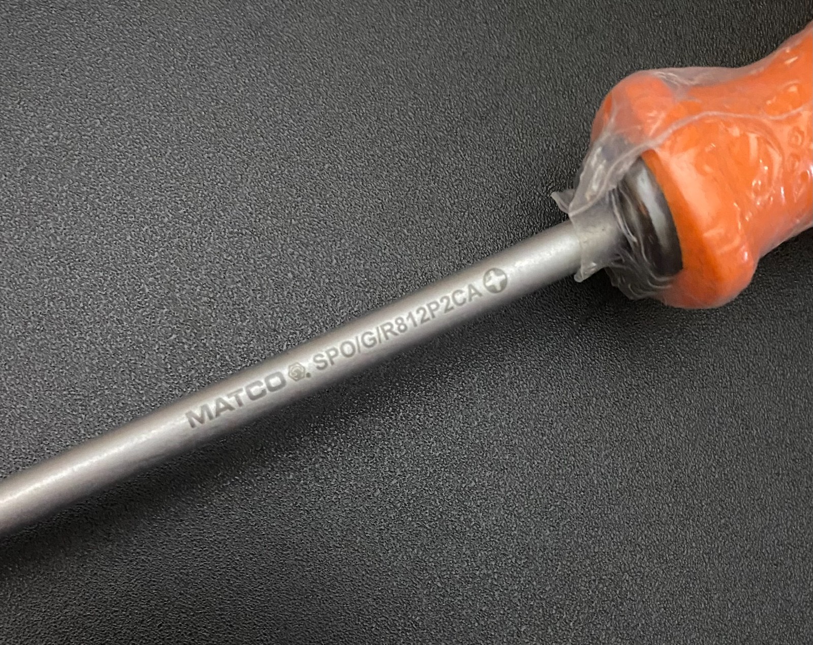 Matco Screwdriver Pair SPO812P2CA [ 12″ Blade ] + [ 1 Stubby 1″ Blade ]