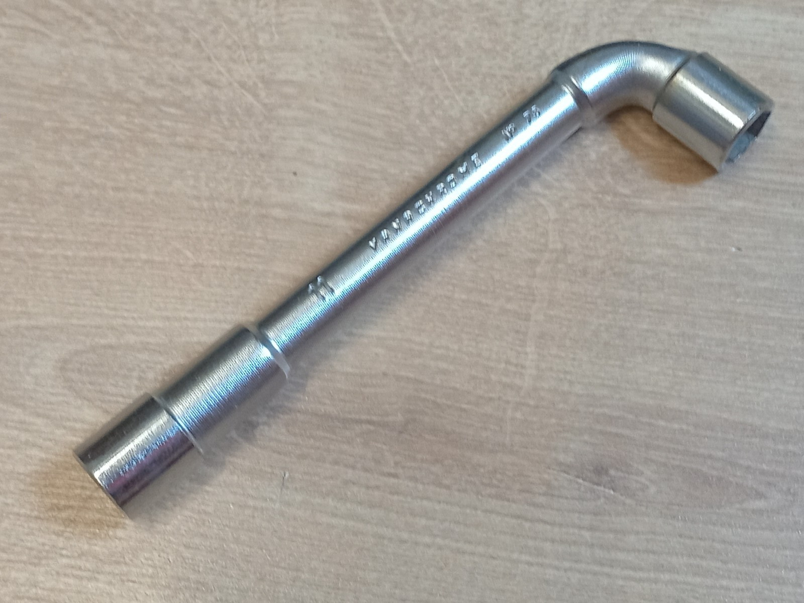 Facom No75, 11mm, Vanachrome Angled, Pass Through Socket Wrench, Made In France