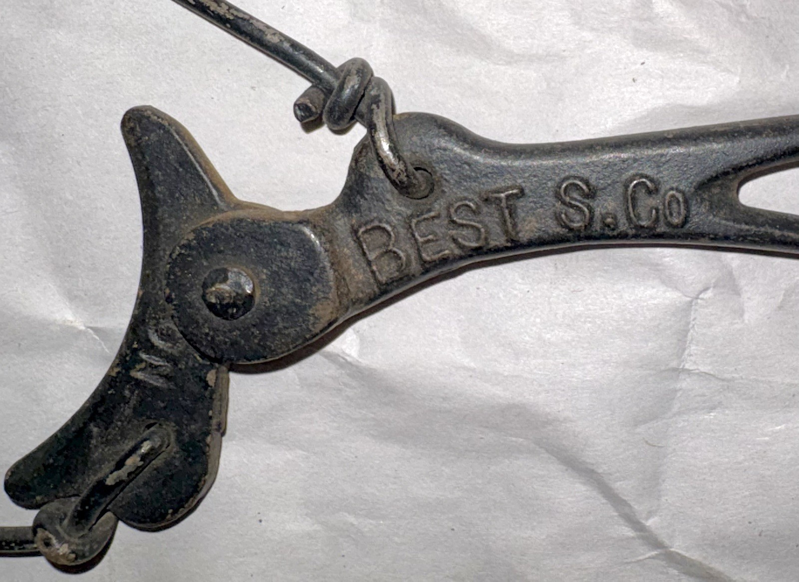 VINTAGE BEST S. CO. CAST IRON SMALL FILTER/STRAP WRENCH