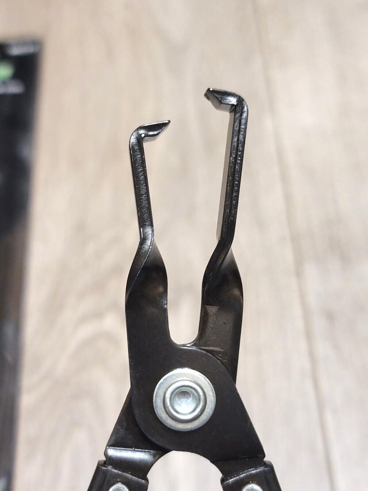 Vim Tools 7″ Spring Loaded Slim Wire Connector Pliers #WCT7