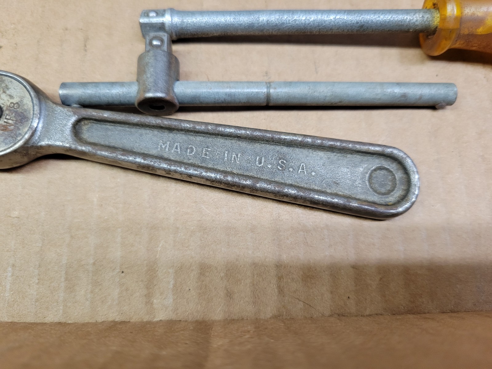 Vintage Plomb 1/4 + 9/32″ Drive 12-piece Socket Set with Metal Box
