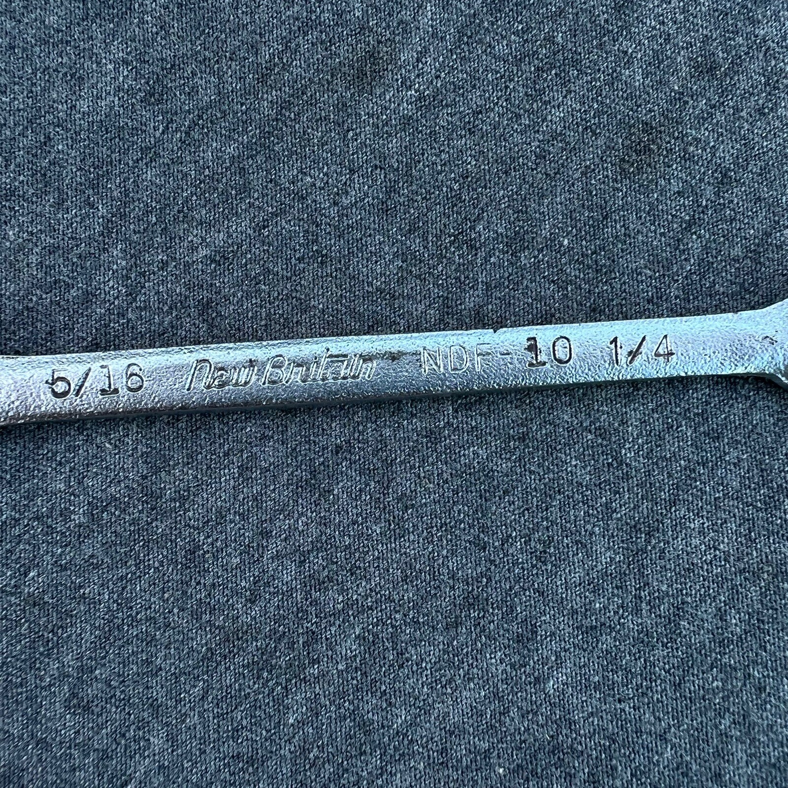 Vintage NEW BRITAIN USA NDF-10 1/4in X 5/16in SAE Open End Wrench NDF10