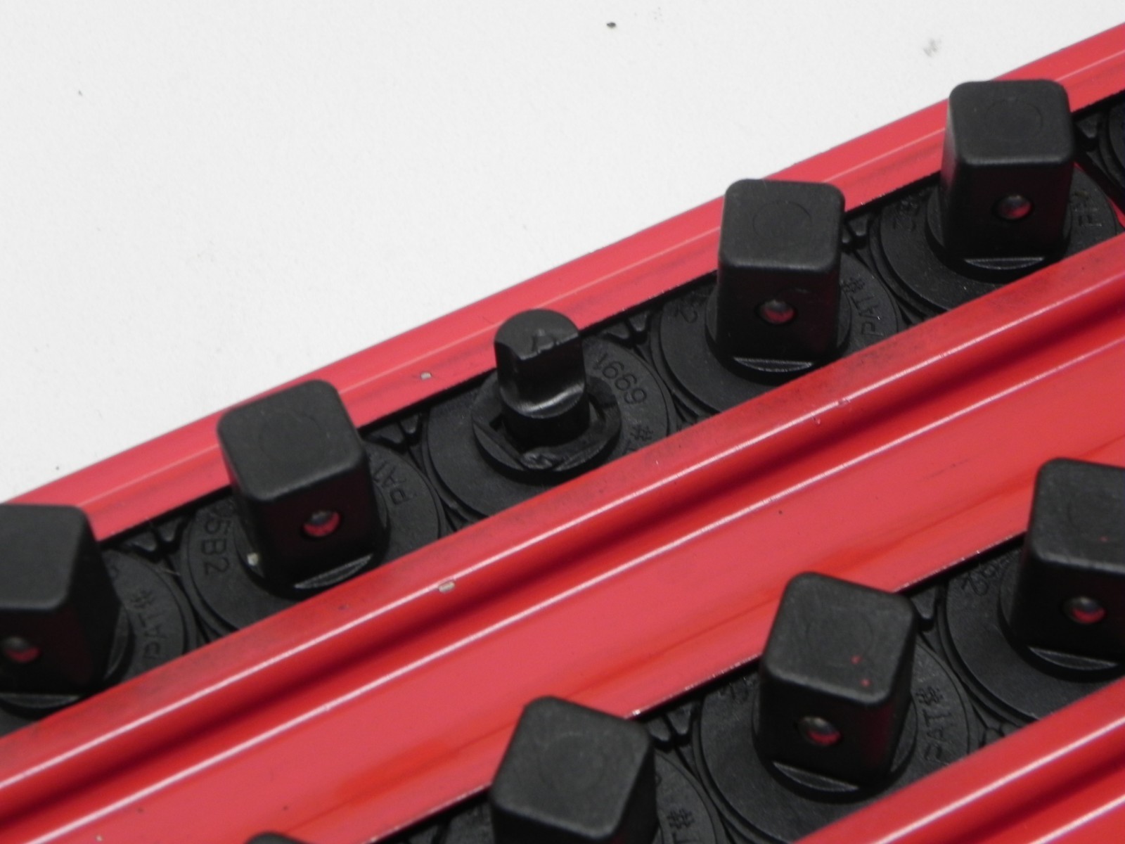 Snap-on KASKT5RD Locking Socket Holder Socket Tray Red/Black 76 Lock Posts