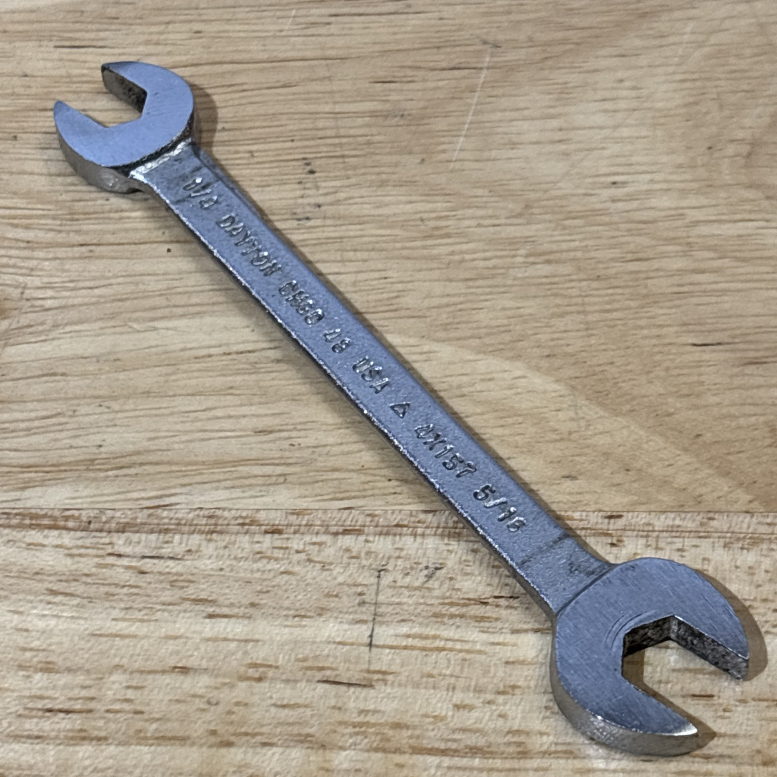 Dayton 5/16″ x 1/4″ Ignition Double Open End Wrench 4×157 Vtg USA