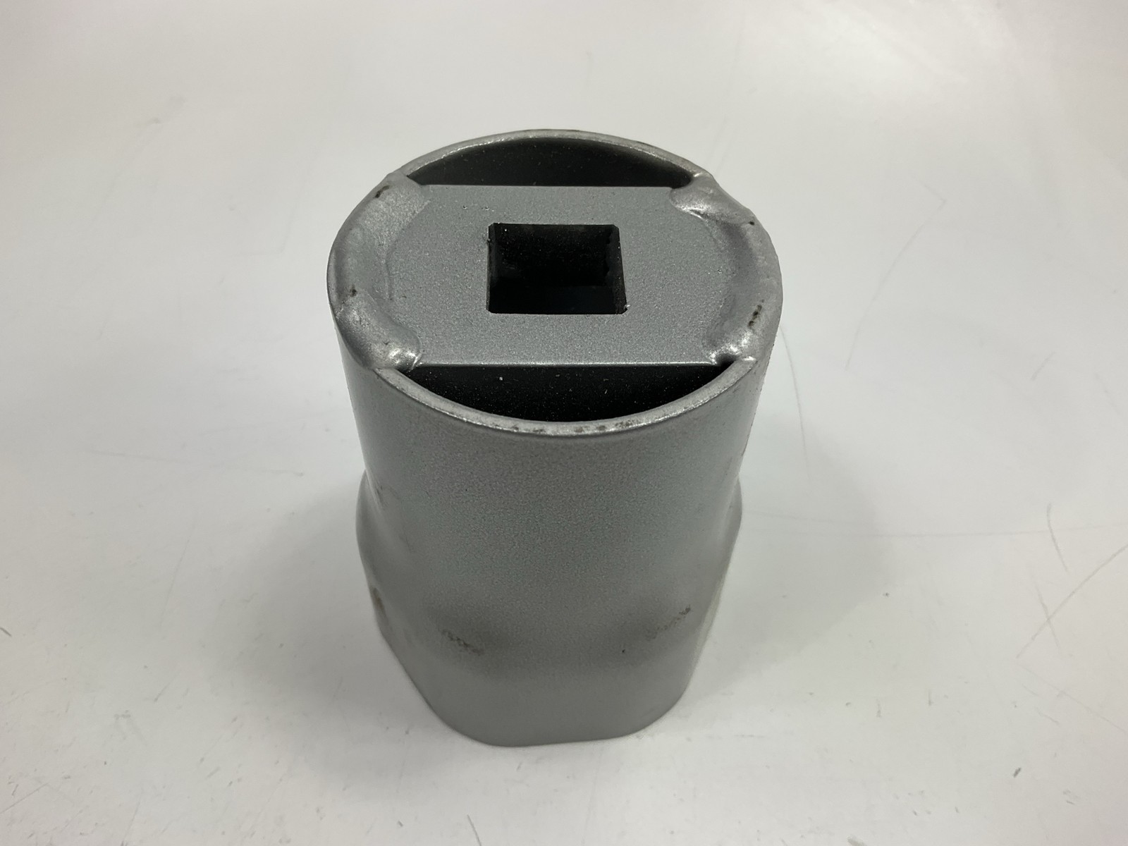 OTC 7795 2-1/2″ Socket 1/2 Inch Drive 6 Point – 1995-1996 Ford 1/2 Ton Auto Hub