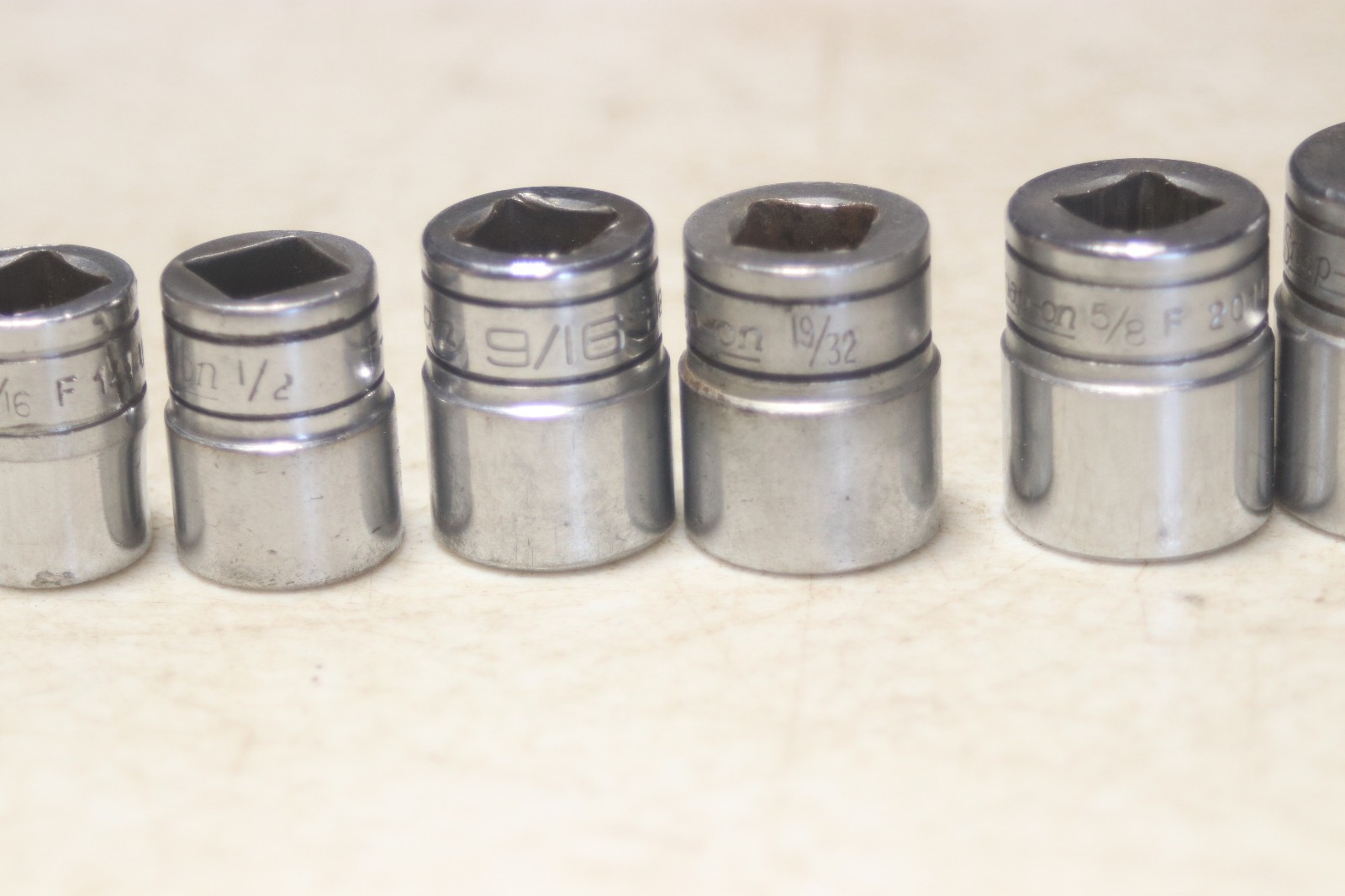 Snap On 3/8 Inch Drive 12 Point SAE Socket Set 1/4 to 7/8