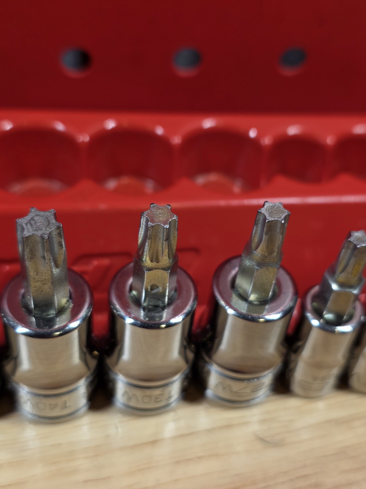 Snap-on 209EFTXBY 9-Piece Combo Drive HEAVY DUTY Removal Torx Bit Socket Set USA
