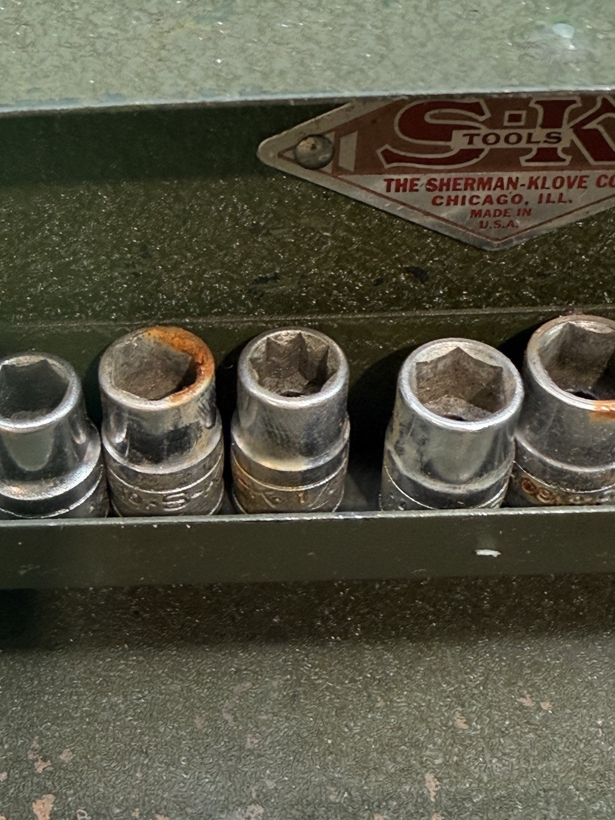 Vintage SK Tools 1/4” Drive 8 Sockets With Steel Metal Case Diamond E4