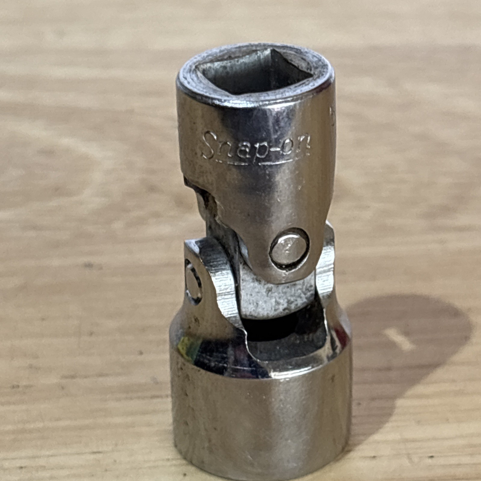 Snap On 5/8″ Shallow Universal Swivel Socket 3/8″ Drive 12 Point FVU20 Vtg USA