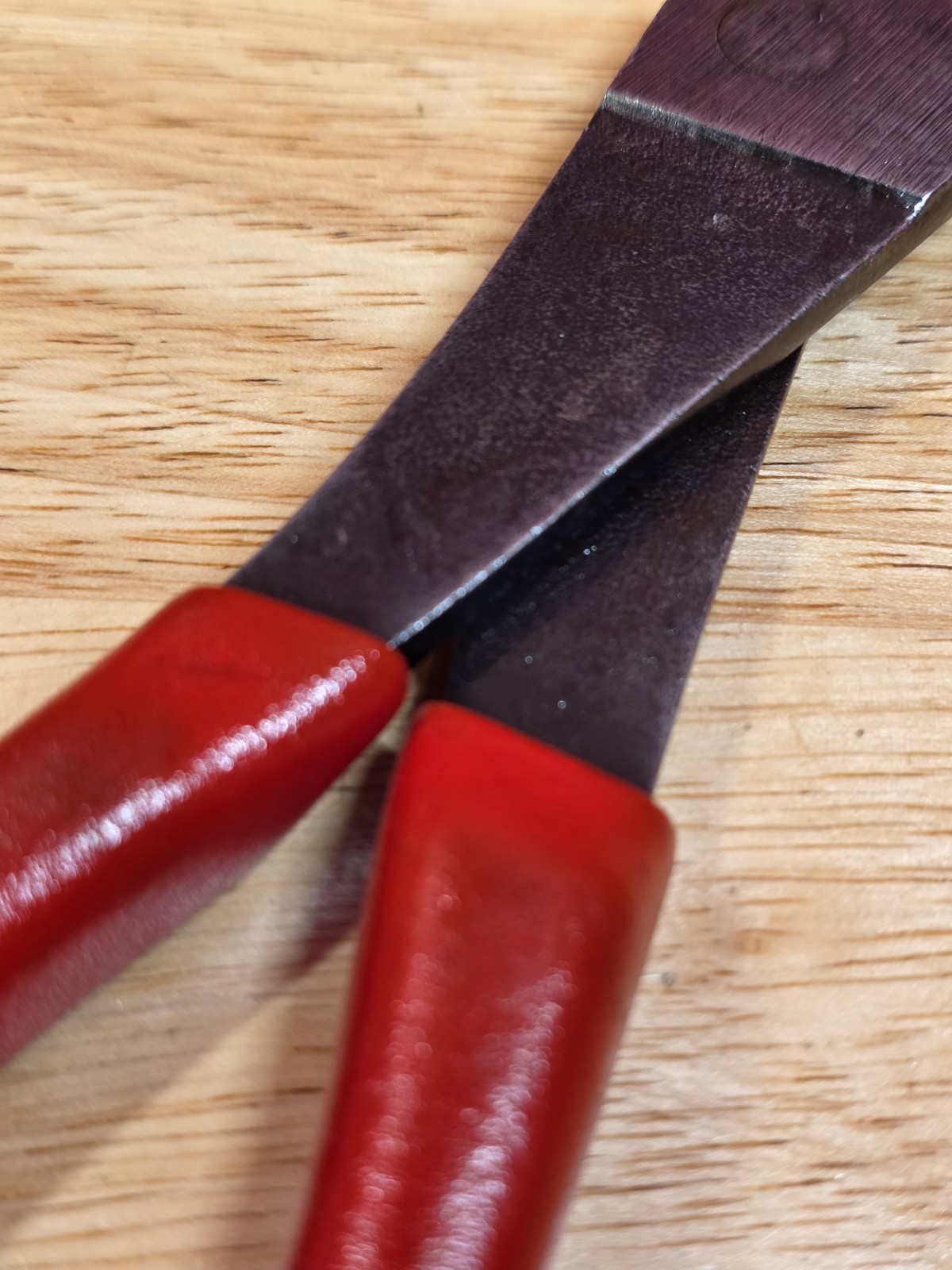 Snap-on Tools 208BCP Red Handle Rounded Nose Battery Terminal Pliers USA