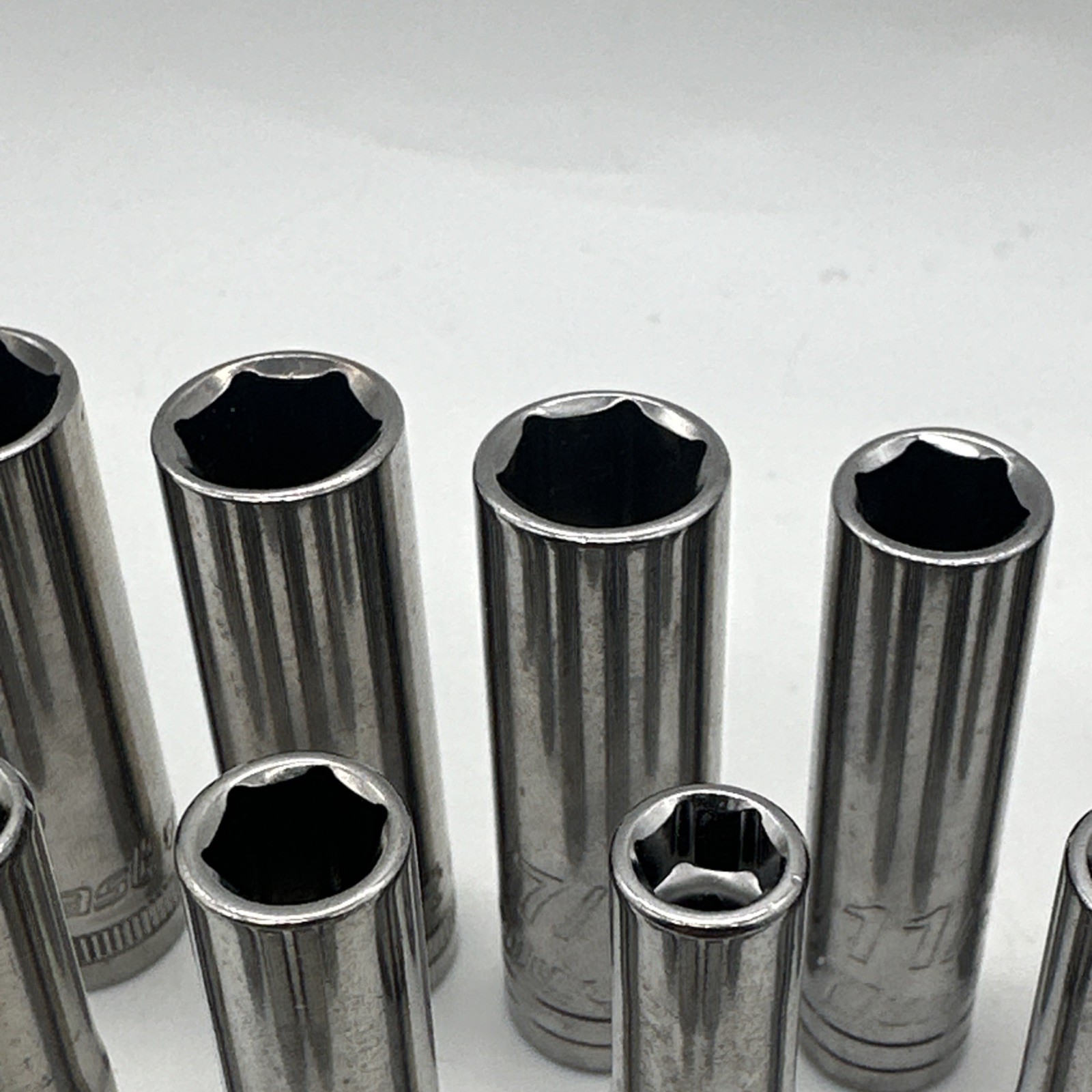 Duralast 29 Piece Socket And Extension Set Loose 3/8” 1/4” Drive