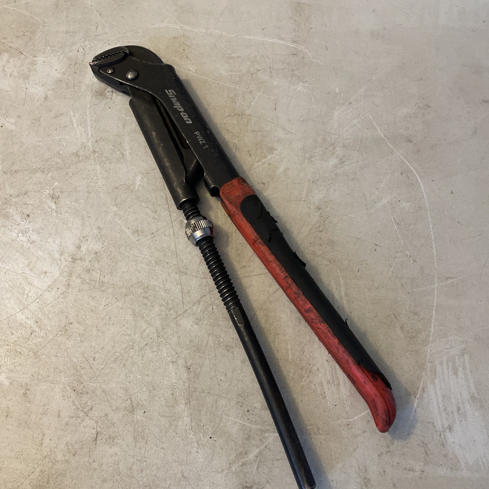 Snap On Soft Grip Adjustable Pliers Wrench PWZ1