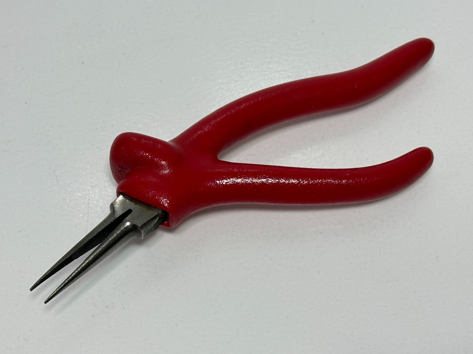 🇺🇸 Klein USA D366-6C (Discontinued) 8-Inch Fatigue Reducing Needle Nose Pliers