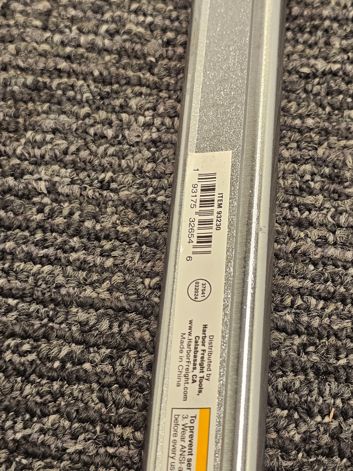 Pittsburgh 93230 General Purpose Tire iron 24″ Forged Steel Chrome Plate Finish