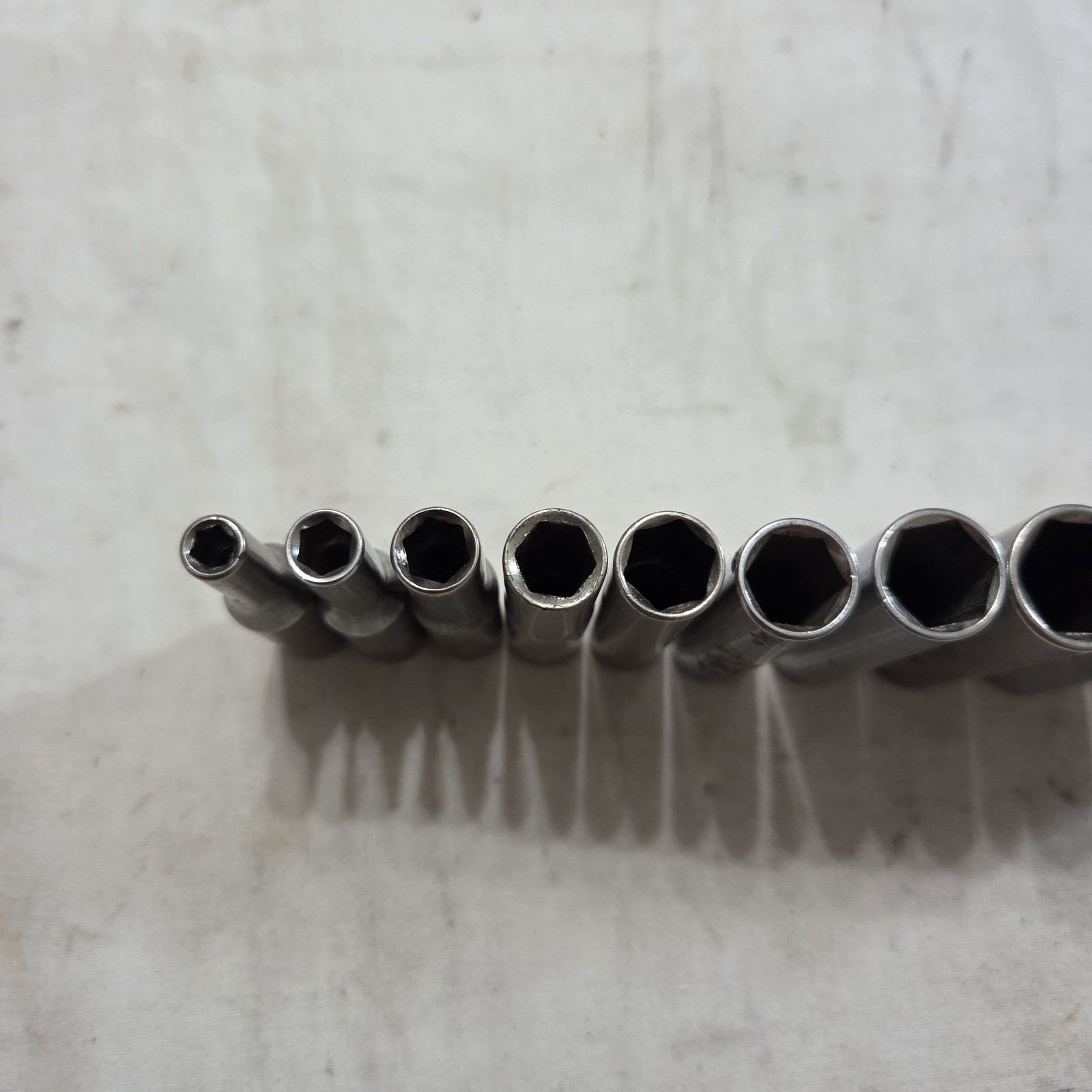 Craftsman 11pc Metric 4mm-14mm 6Pt Deep Socket Set 1/4″ Drive G Series – USA