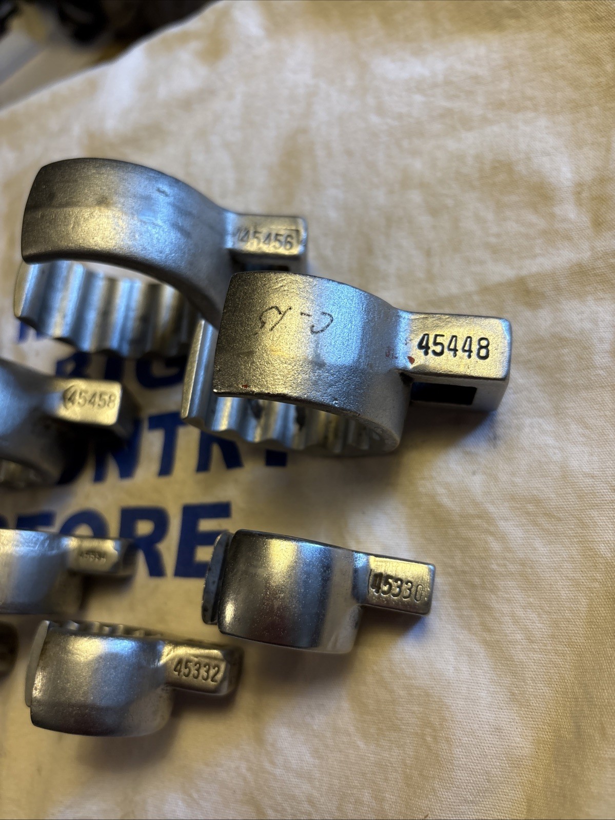 Vintage USA Loc-Rite 1/2″ Drive 12pt 9pc 15/16″ – 1-15/16″ Crowfoot Wrench Set