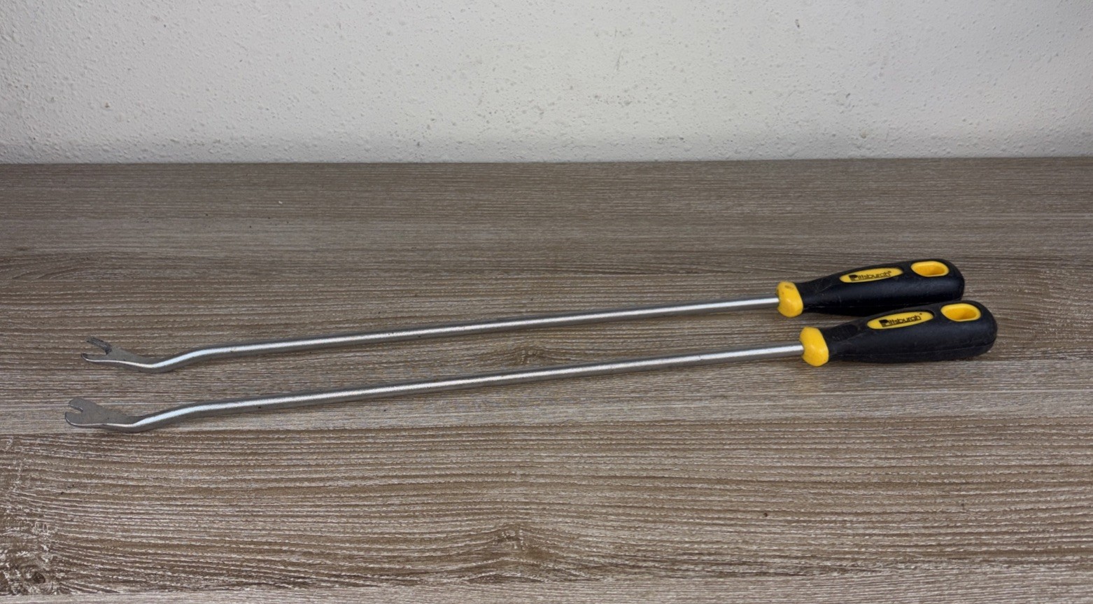 (2) Pittsburg Tools Yellow And Black Soft Grip LONG Car Trim Pad Removal Tools