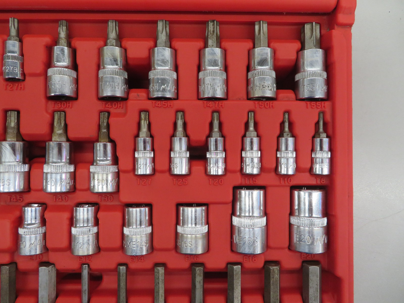 Mac Tools SMXVHT50B Socket Set: SAE & METRIC