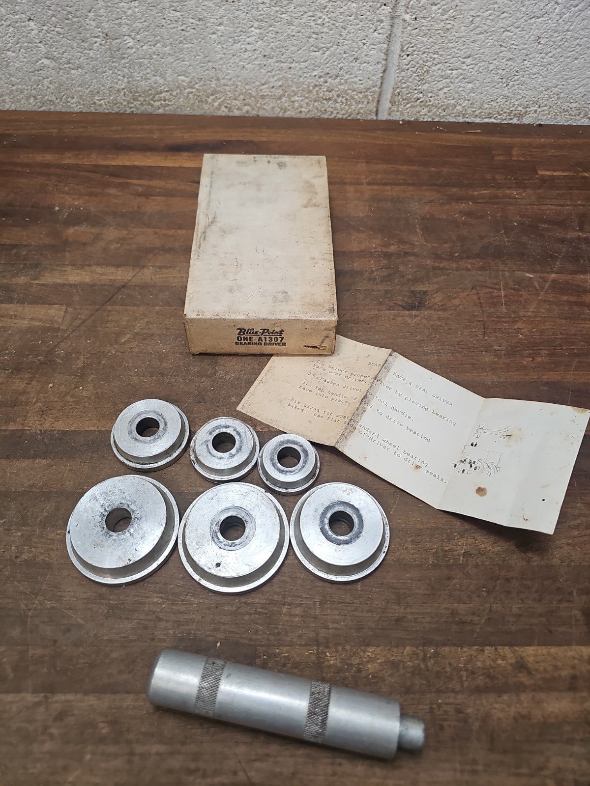 A142- vintage Blue Point Tools Bearing Race And Seal Driver Set A1307
