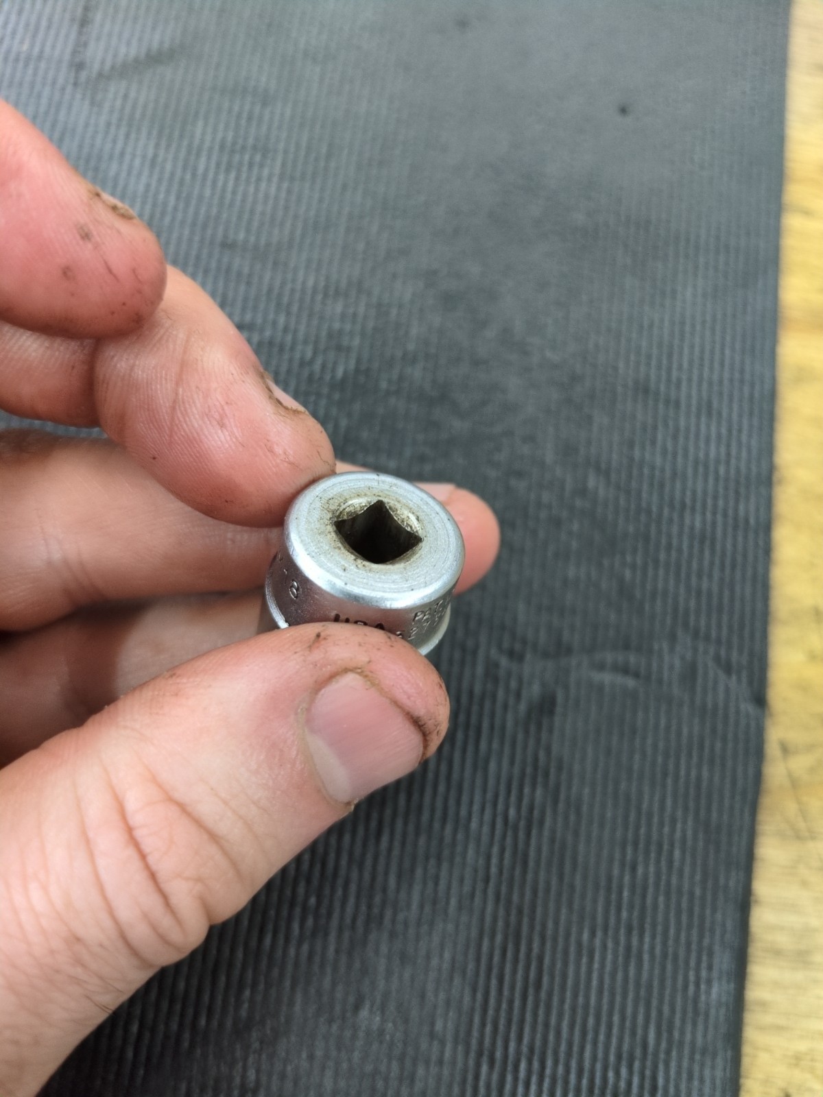 SNAP ON 9/16″ TM18 1/4″ DRIVE SAE 6 POINT SHALLOW CHROME SOCKET TM 18 9/16 «