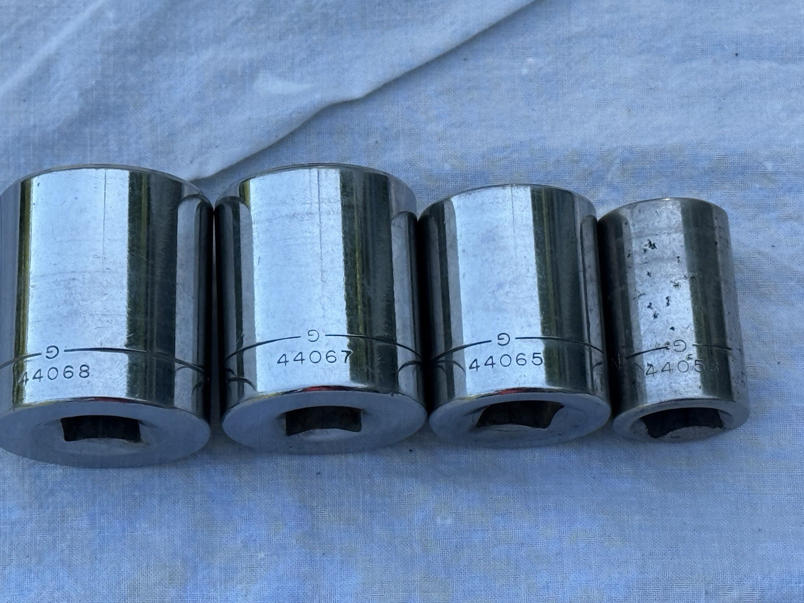 Craftsman USA 1/2” Drive SAE 6 Point Socket Set G Series 4 Pc 11/16 to 1-1/8″