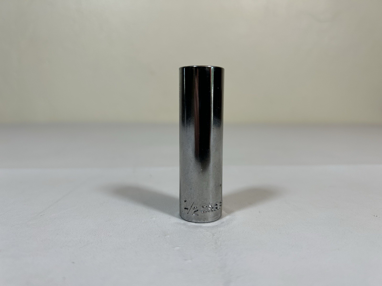 Craftsman 3/8″ Drive SAE 1/2″ Deep Socket 12-point 43312