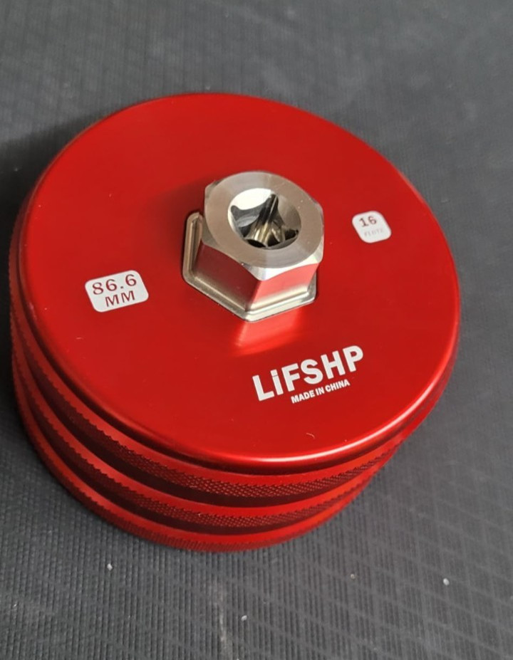 64mm 14 Flute Red Oil Filter Wrench, CNC Aluminum Tool for Toyota Camry RAV4