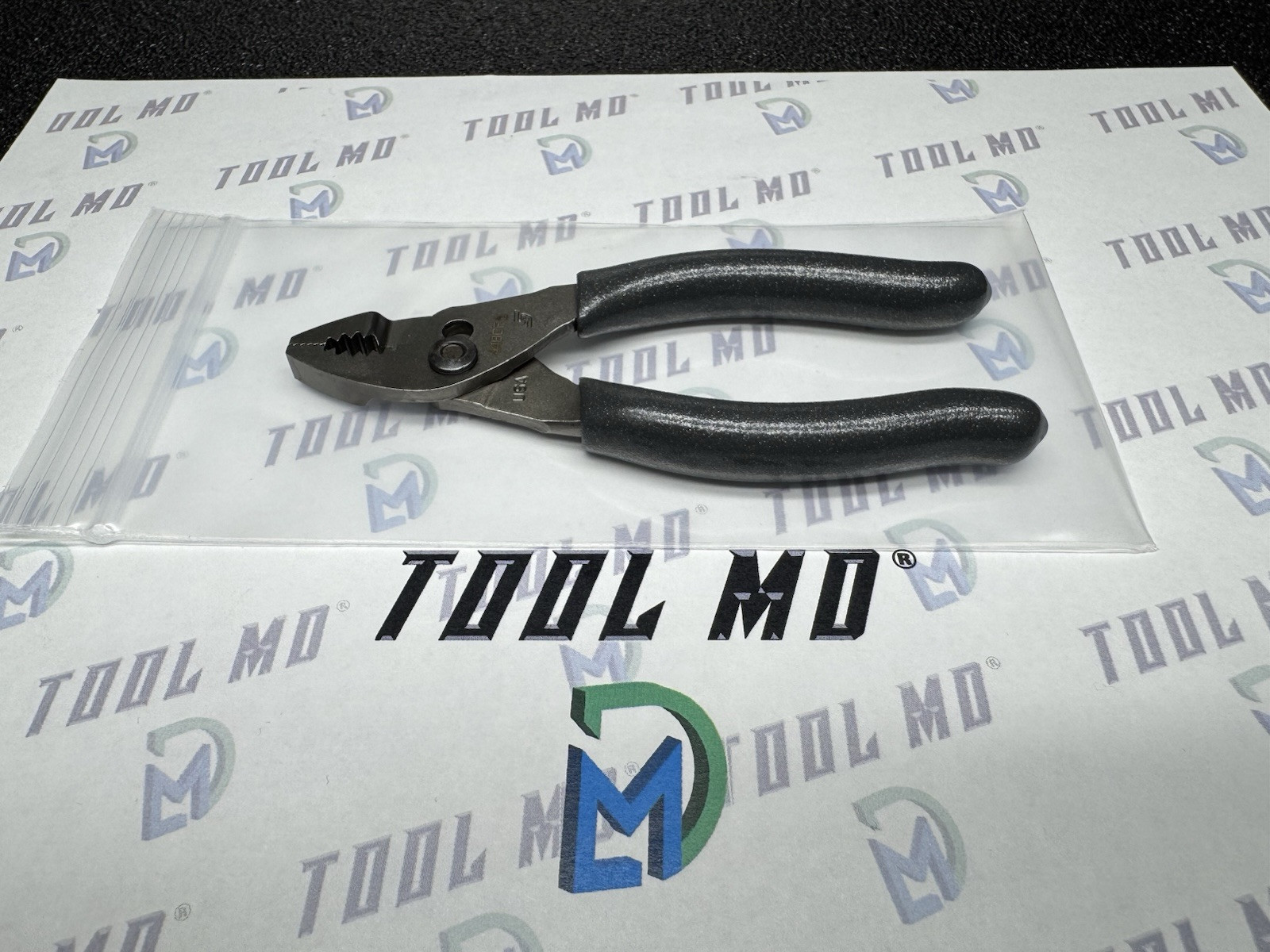 Snap-on Tools NEW DARK TITANIUM 4″ Soft Grip Mini Combo Slip Joint Pliers 44BCF