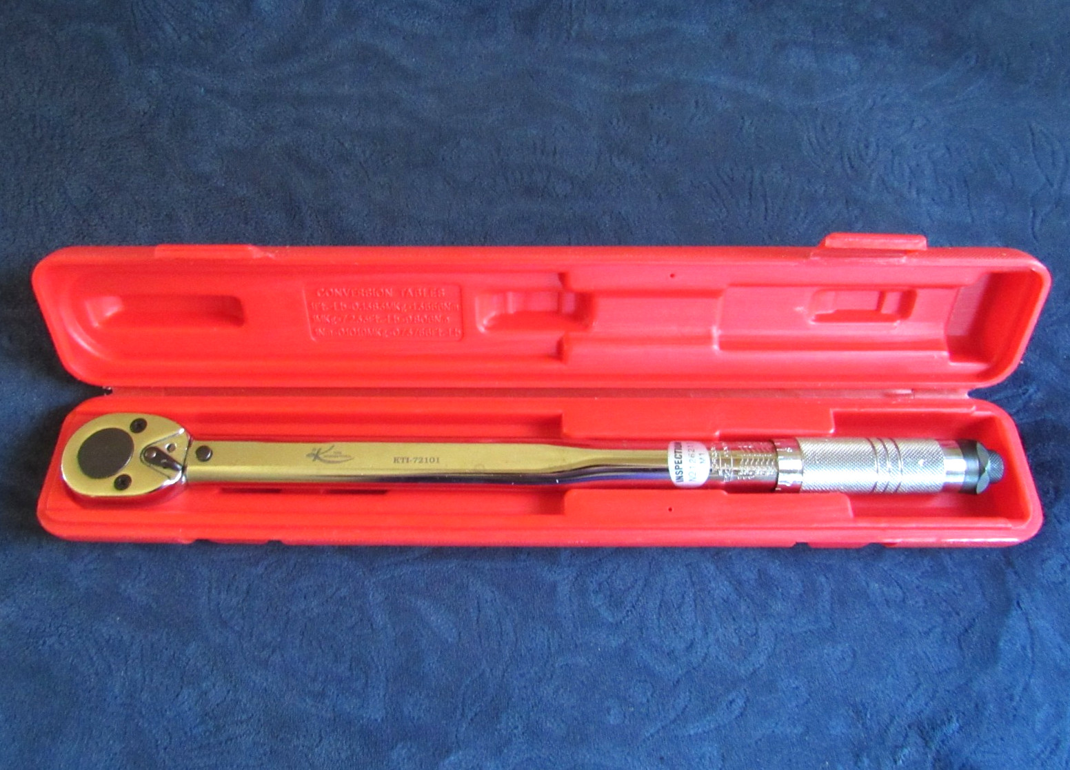 K TOOL INTERNATIONAL KTI-72101 1/2″ Drive Torque Wrench with Case