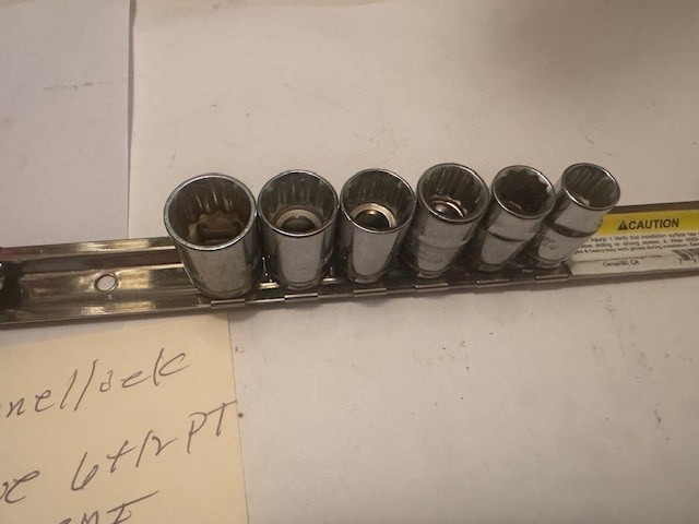 NEW OPEN BOX CHANNELLOCK 15 PC 3/8″ DRIVE 6 & 12 POINT METRIC / SAE SOCKET SET