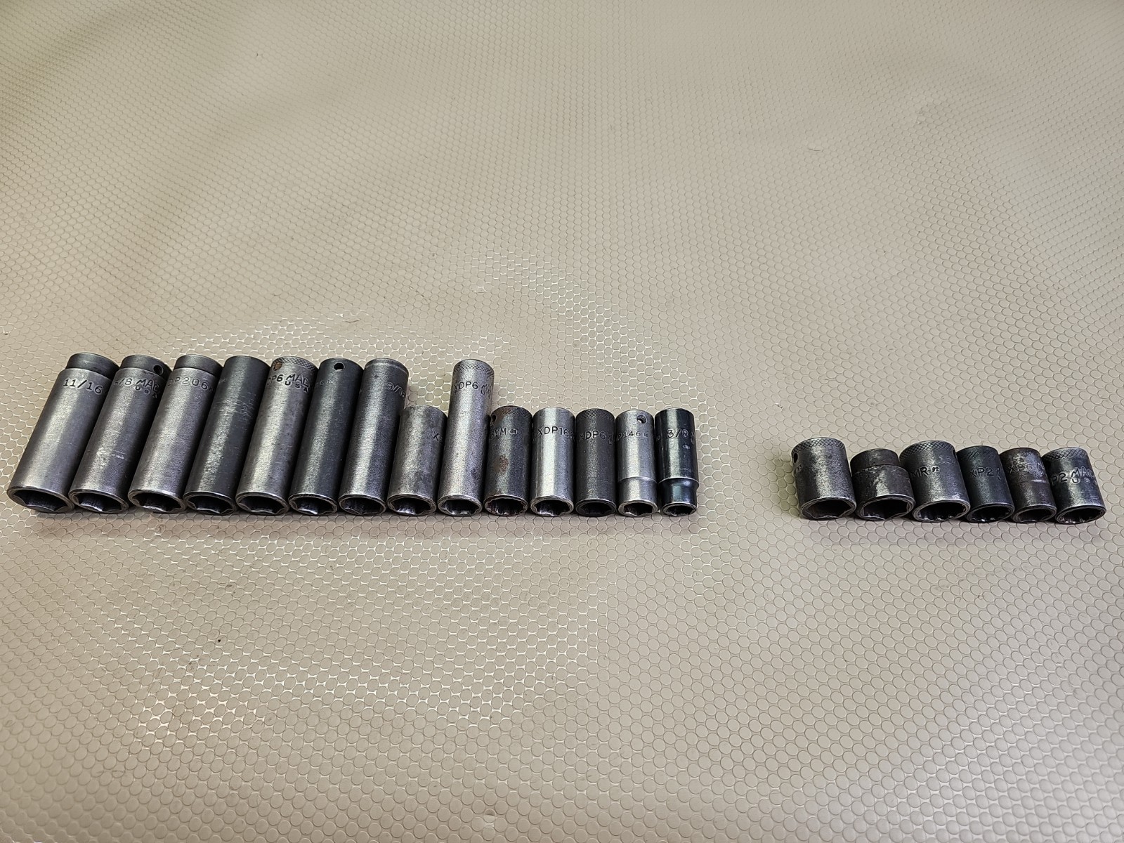 20pc Mac Tools Mixed 3/8″ Drive Sockets, Deep And Shallow Metric & Sae impact
