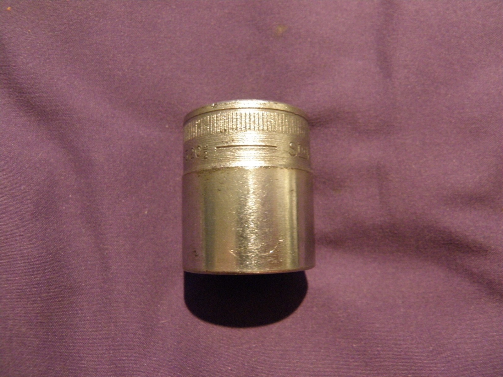 Snap-On 1/2 Drive, 12 Point, 1″ Shallow Socket. SW-320-1/2 Very Good Cond. USA.