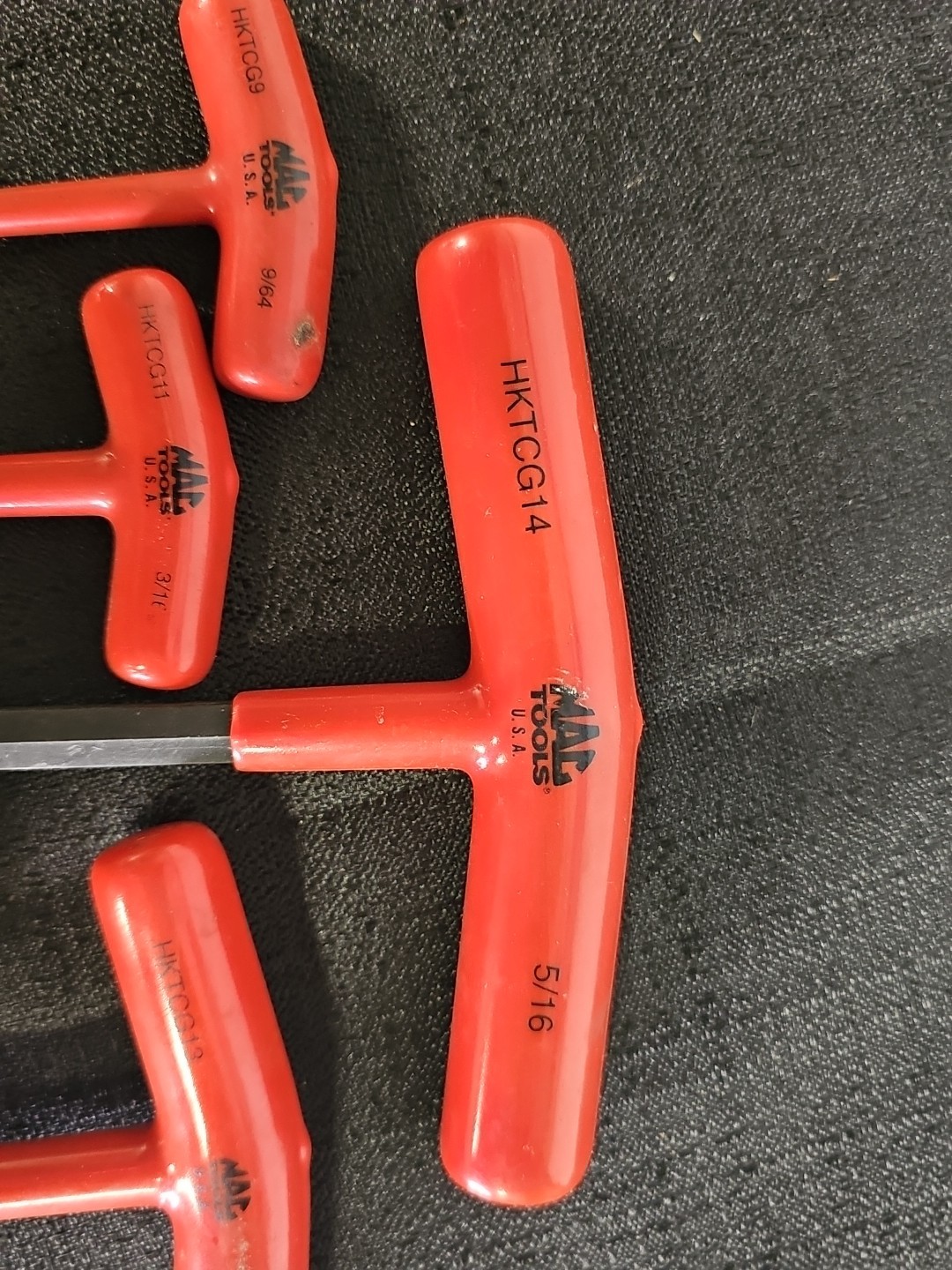 Mac Tools 9PC 3/32″ – 5/16″ SAE T-Handle Hex Allen Wrenchs SHKT10CGP Missing One