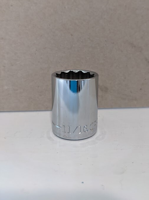 Craftsman 11/16 Inch 12 Point 3/8 Inch Drive SAE Socket Z-AL 44336