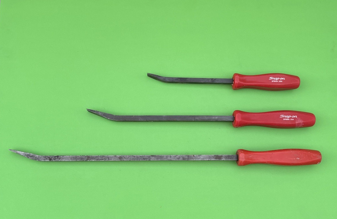 Snap-On USA RARE 3 Piece 12″, 18″, 24″ RED Hard Handle NON STRIKING Pry Bar Set