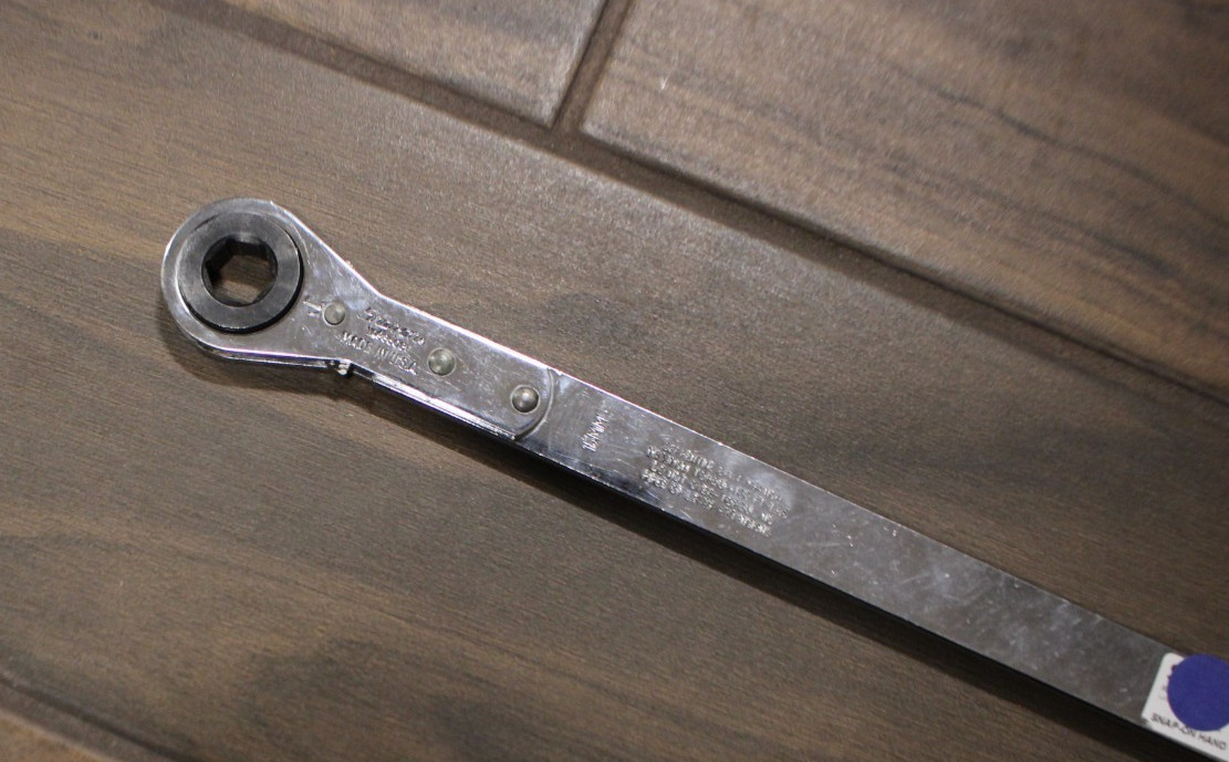 (RI5) Snap-on YA9350B1 Serpentine Belt Tool Wrench