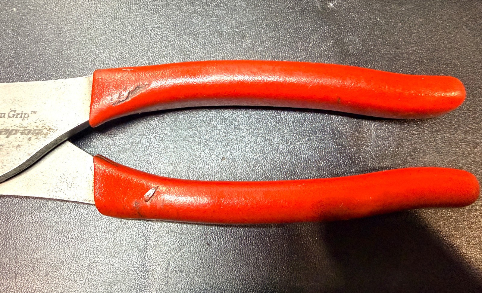 MAC TOOLS 47CF 8″ Talon Grip™ Combination Slip-Joint Pliers (Red) USA