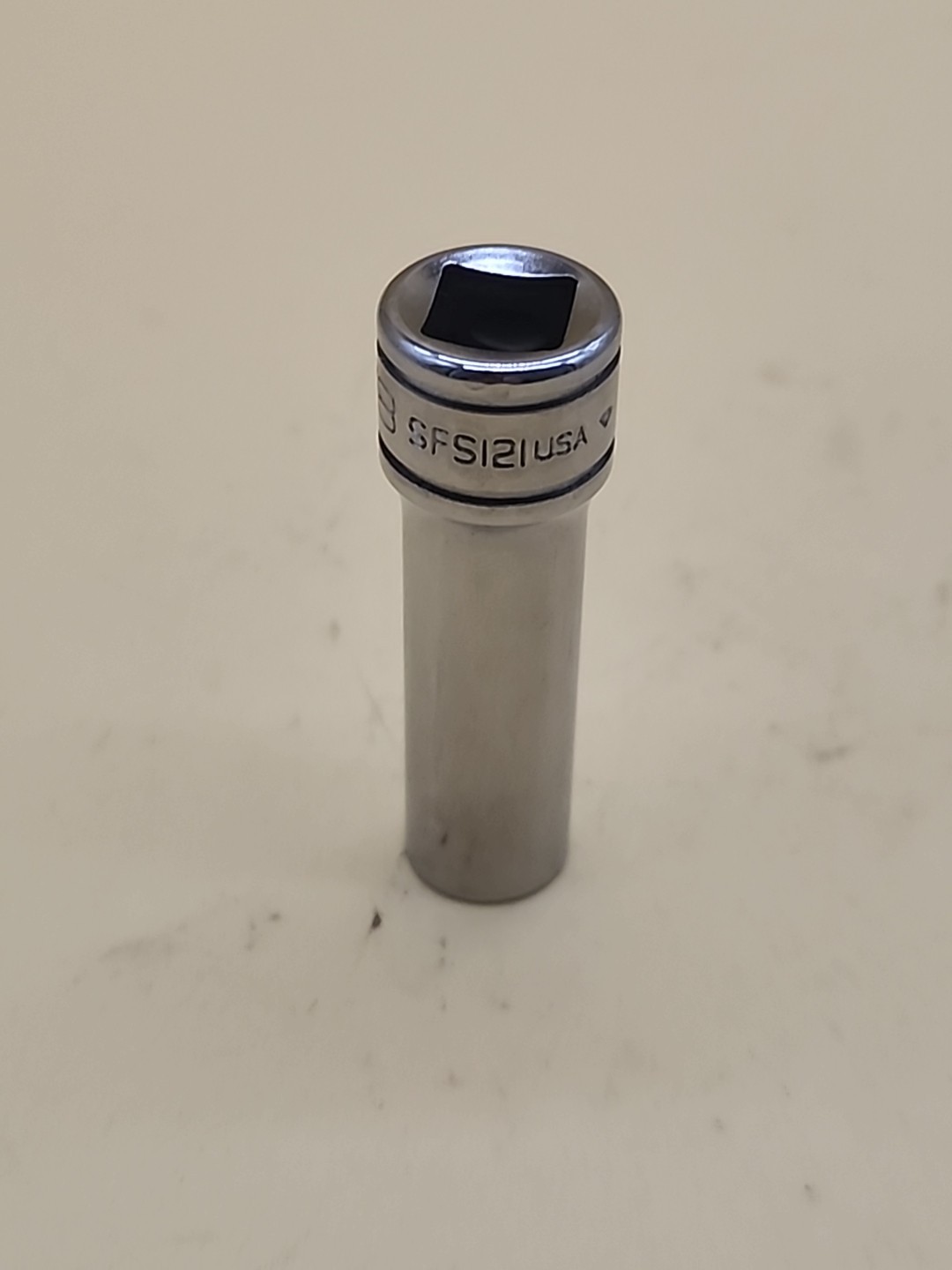 Snap-on Tools 3/8″ Deep Socket 3/8″ Drive 6 Point SFS121 USA