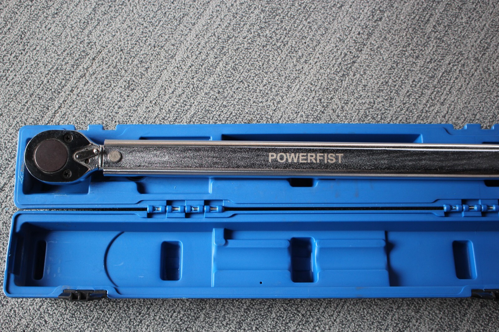 PowerFist 1″ Dr. 700ft-Lbs. Heavy Duty Click Type Torque Wrench #8229239