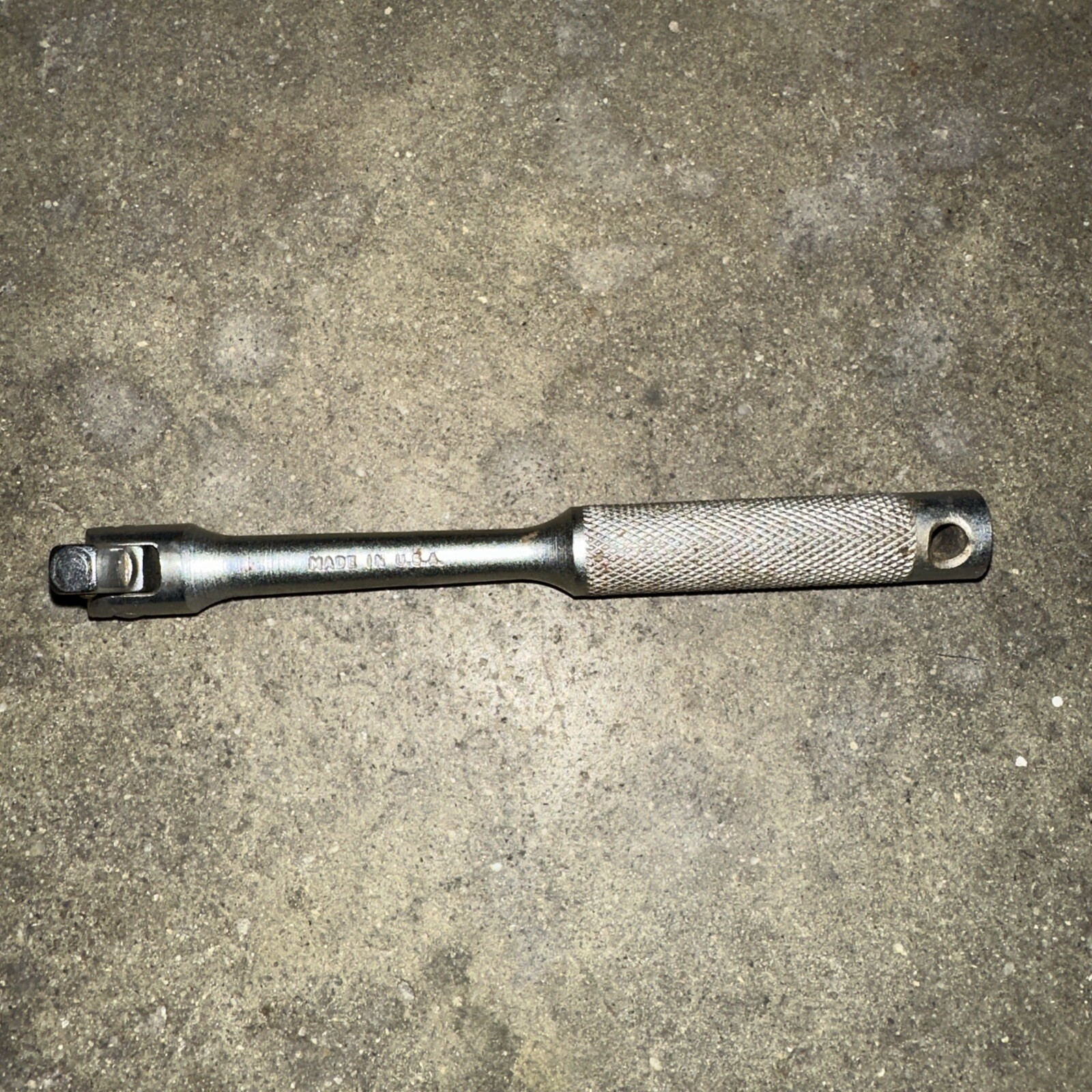 Husky CM-50 1/4″ Flex Handle Breaker Bar