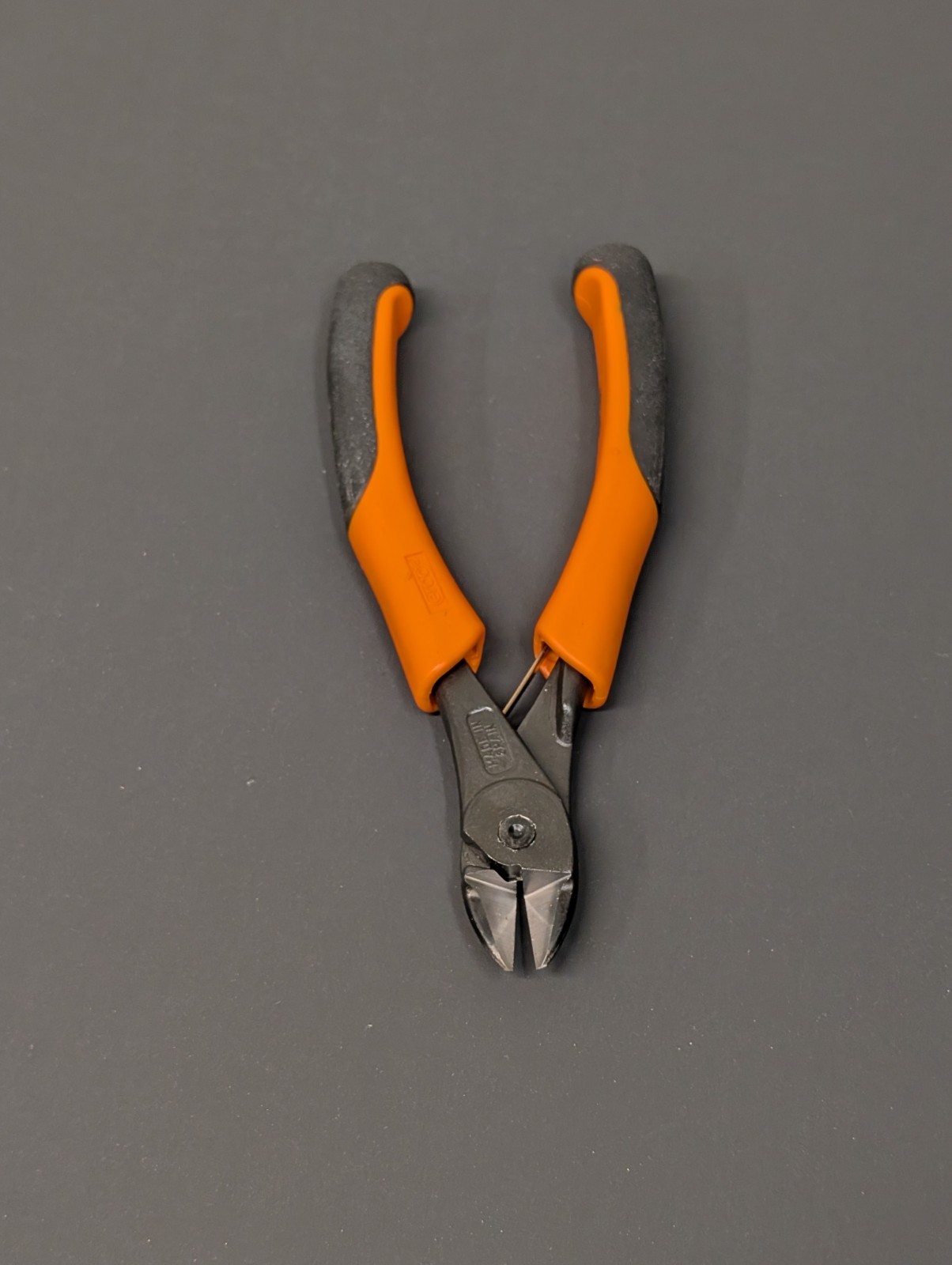 Snap On Tools Diagonal Precision Plastic And Cable Flush Cutters EPC160 Orange