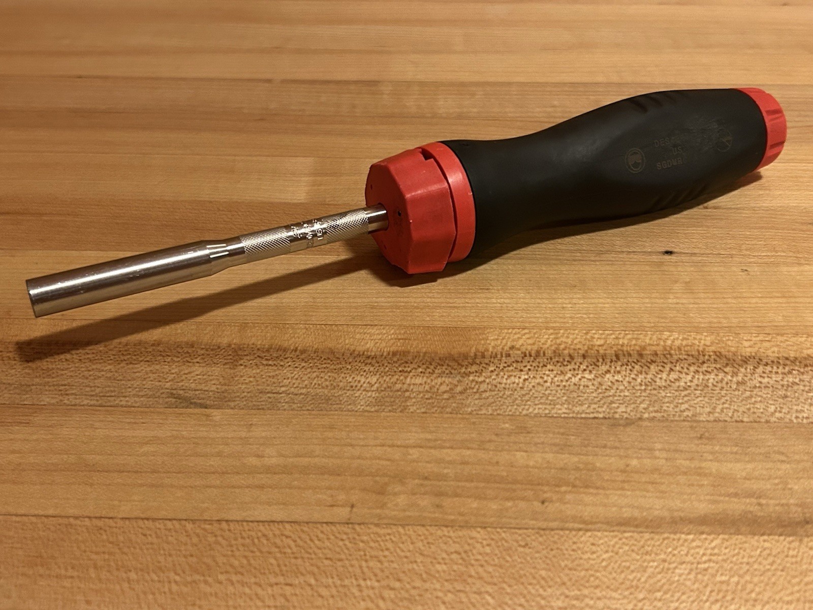 Snap-on Tools | SGDMRC44B Red Soft Grip Ratcheting Magnetic Screwdriver + Bits