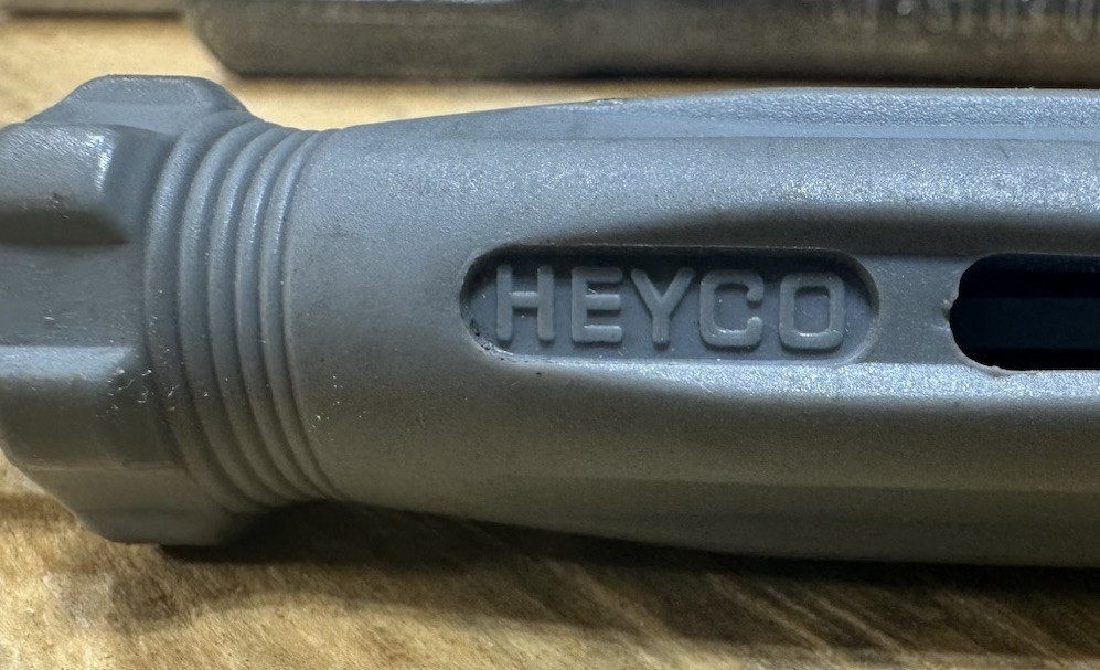 MERCEDES W140 W220 W210 LUG BOLT WRENCH, SCREWDRIVER S500 S420 S430 E320 S320