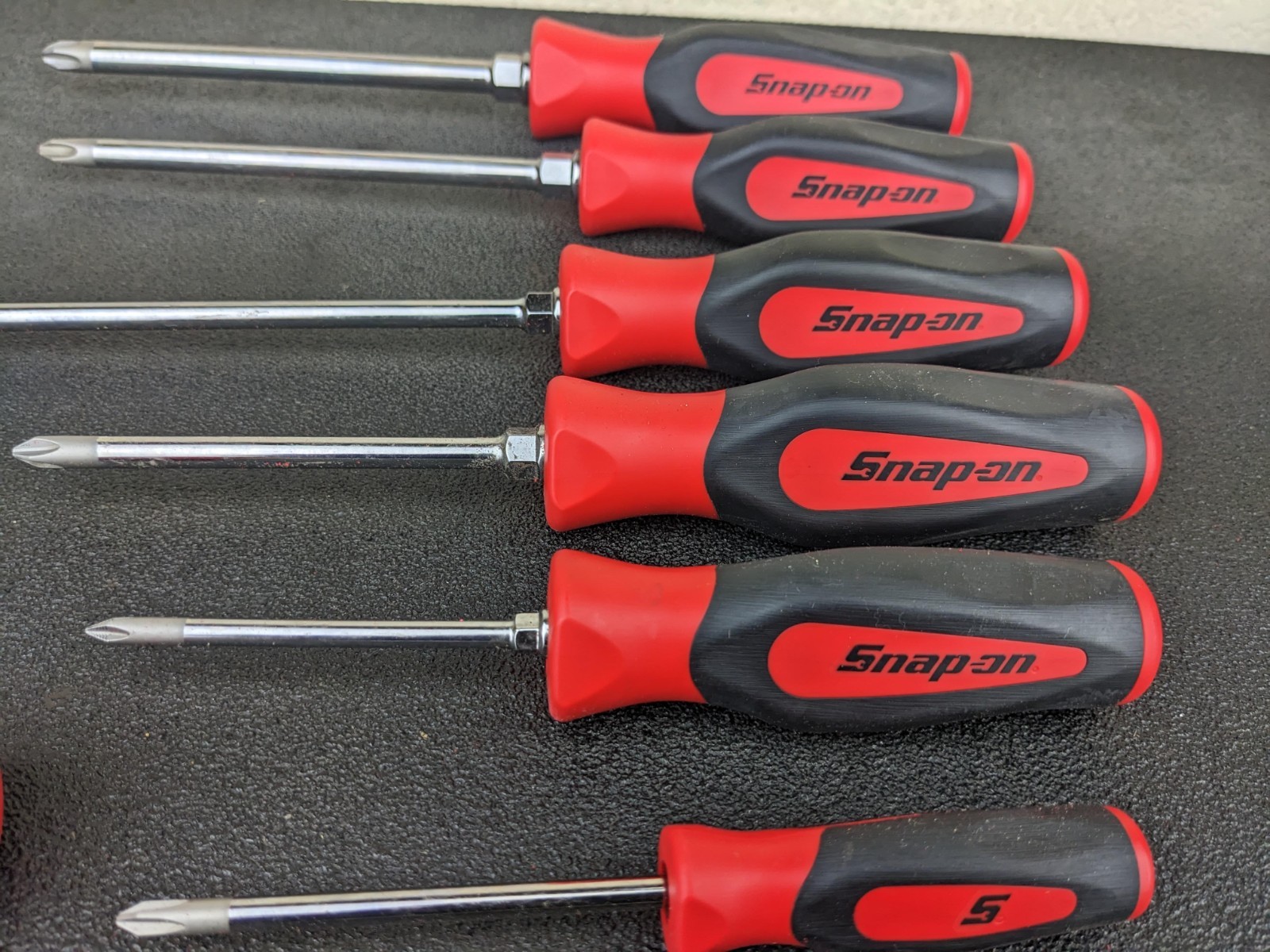 #bp421 Snap-On NEW Instinct Soft 16pc Screwdriver Set Pro-Fi Foam SGDX160BFR