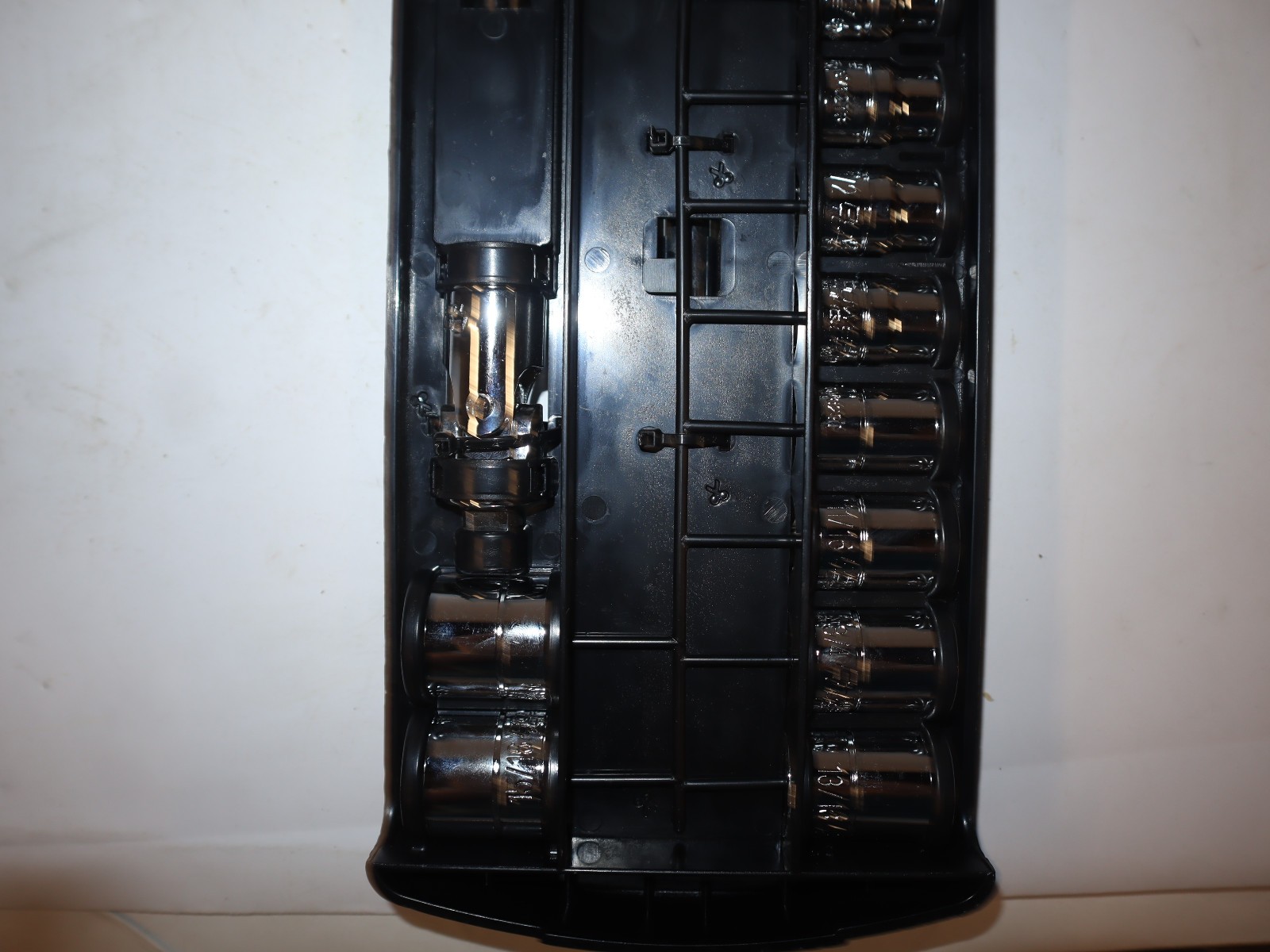 Power Torque Rachet and Socket Set 15 pc, Metric Sockets 1/2″ Drive GM4251 79005